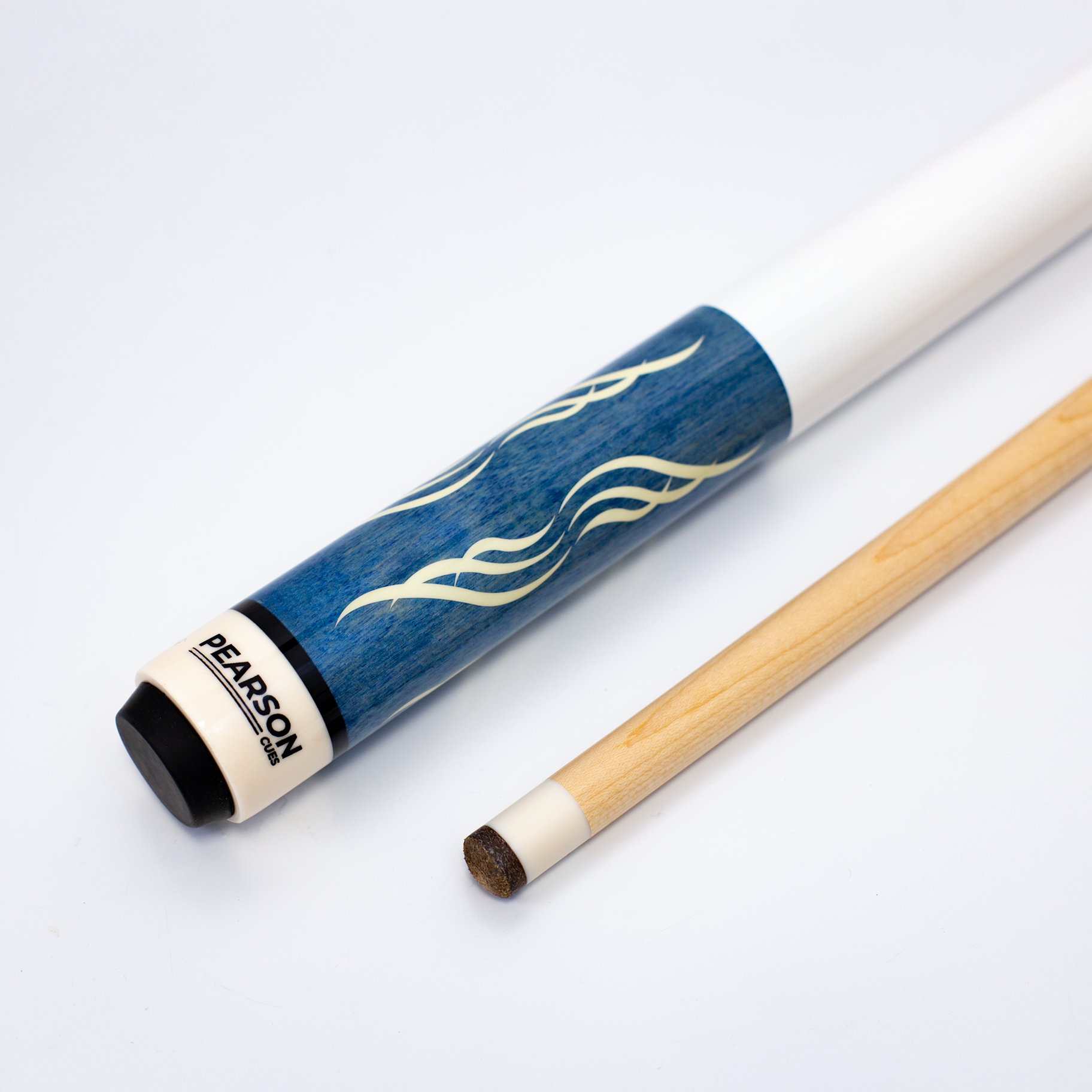 BAGUETTE DE BILLARD PEARSON PK SERIES - FLÈCHE EN CARBONE BLEUE AVEC POIGNÉE BLANCHE 11.8MM 19OZ